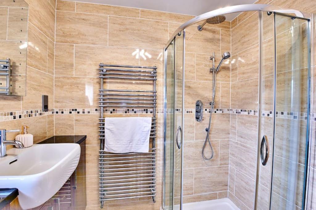 The Chase, Luxury Hot Tub Retreat, Pets Welcomed Dipton Екстериор снимка